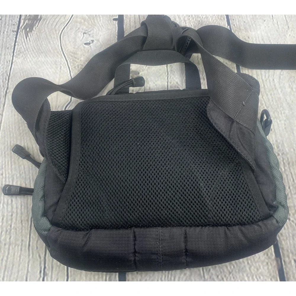 The North Face Black Waist/Fanny Pack Bag